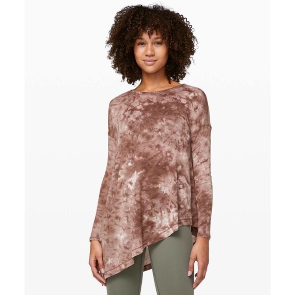Lululemon To The Point Long Sleeve - Size 6